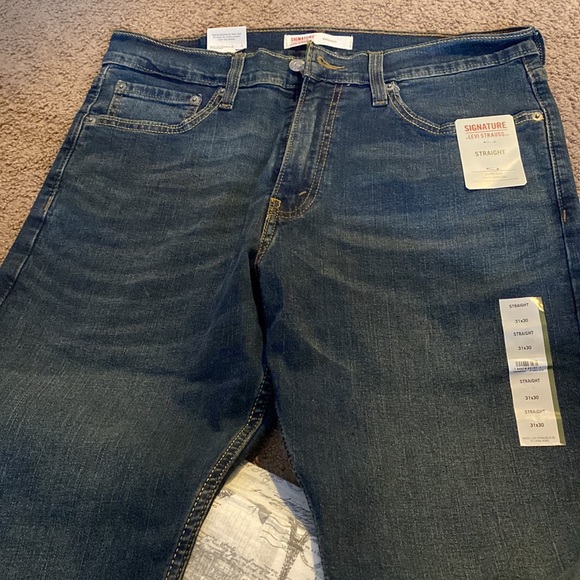 Signature by Levi Strauss , straight 31x30 jeans - Picture 2 of 6